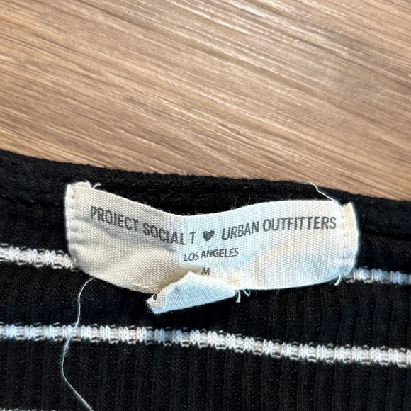 Urban Outfitters Black and White Striped Crop Top - Picture 4 of 4